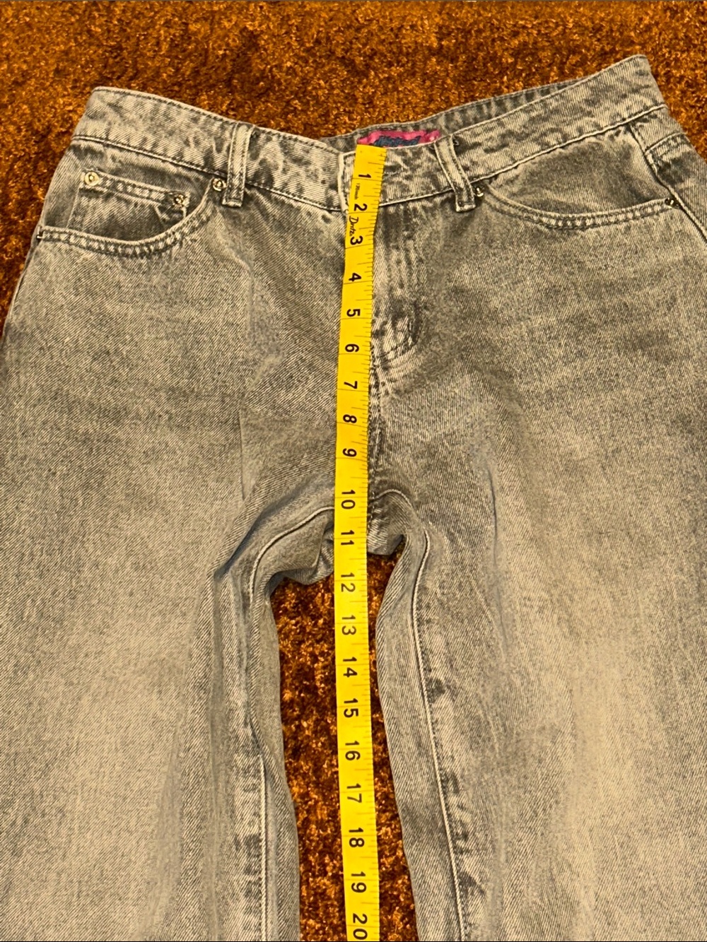 Edikted Women's Relaxed Wide-Leg Jeans in Faded Light Gray - Picture 4 of 6